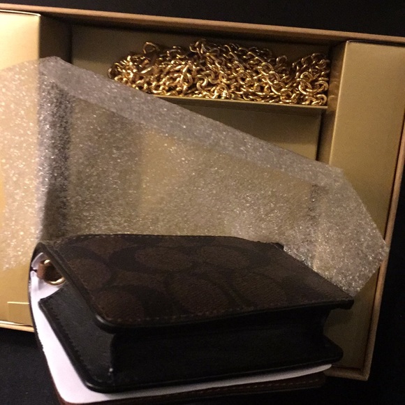 COACH -MINI WALLET ON A CHAIN IN SIGNATURE CANVAS - Picture 10 of 14